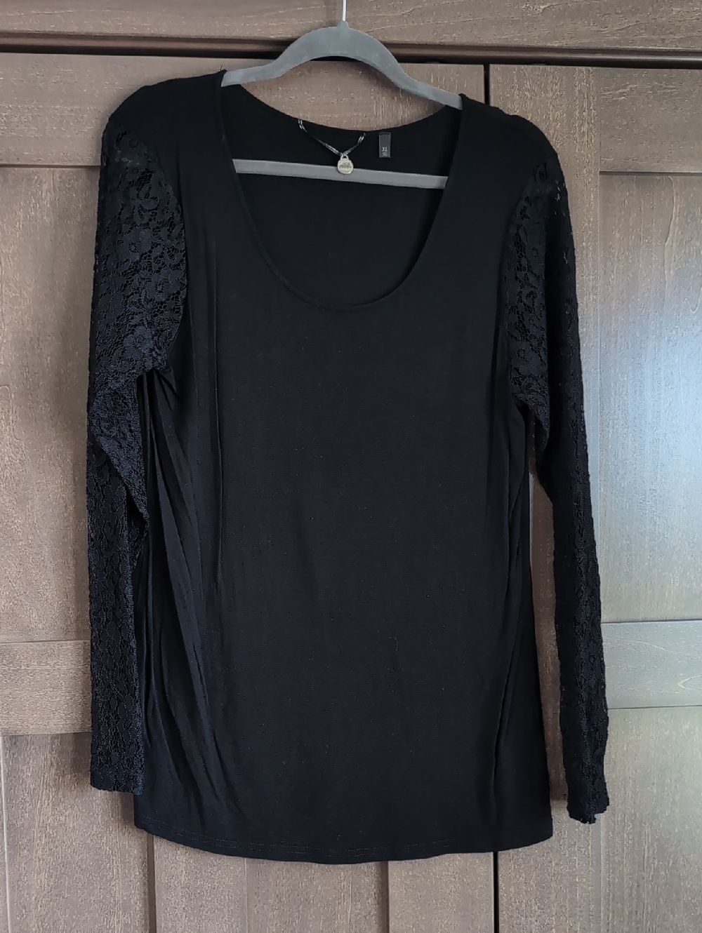 BKE Black Scoop Neck Long Sleeve Top with Lace Sleeves